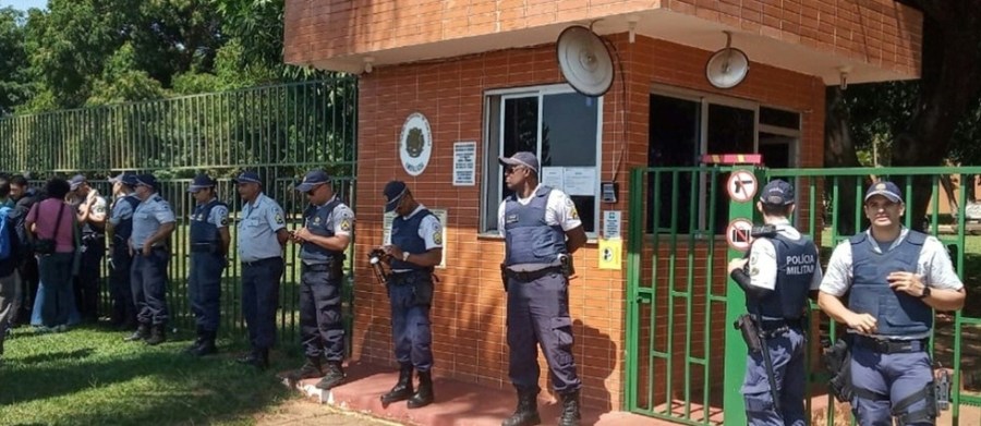 VENEZUELA AU BRESIL AMBASSADE 19703373lpw-19704637-article-jpg_6673031