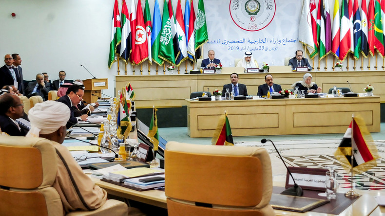 sommet arabe 5c9f1f50488c7b2e618b4567