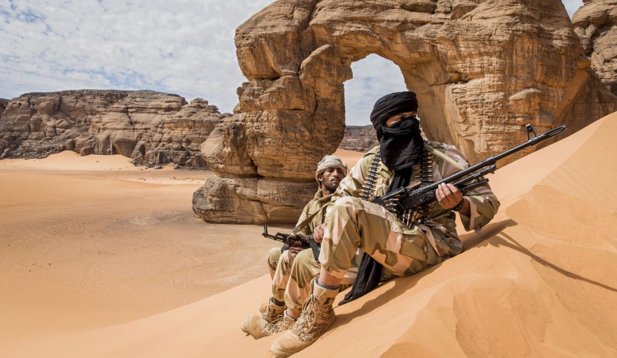 Etude de cas N°1 - le Sahara par les cartes - un espace riche, parcouru et convoité Les-Touareg-exigent-leur-reconnaissance