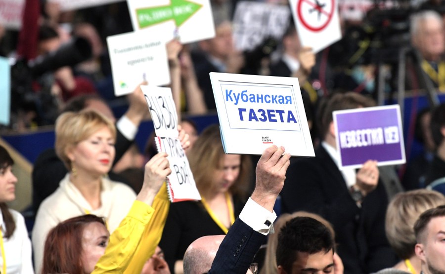 RUSSIE 17 SUR 50 CONFERENCE ANNUELLE DE V.POUTINE 2019 EDITE 2020 a3TLvIlifAAfoSwFkFkl0ADXDSHYaftx