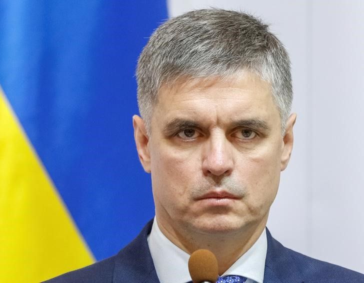 UKRAINE Affaires étrangères Vadim Pristaïko 22861cd8c433371a82de5d6b71aff90e