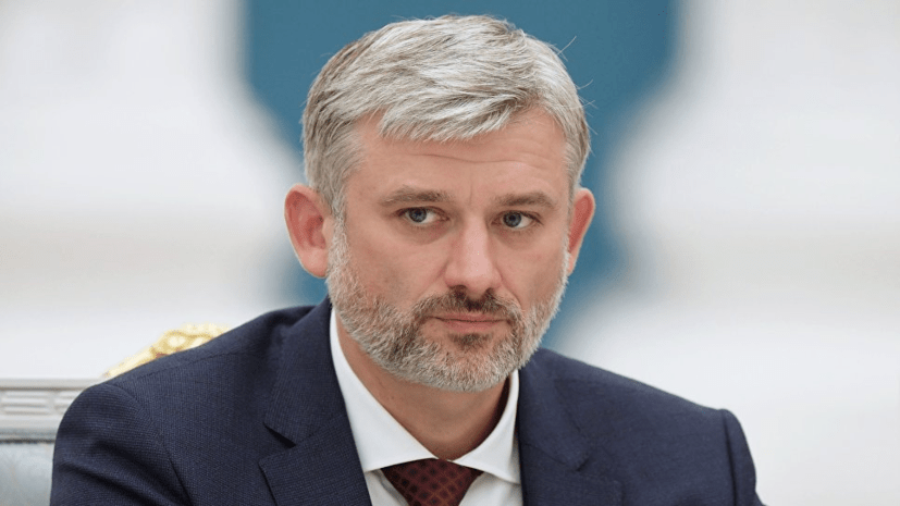 Yevgeny Ditrikh 5bf433aa18356132158b45e5