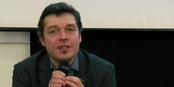 Armen_Khatchatourov_330x660