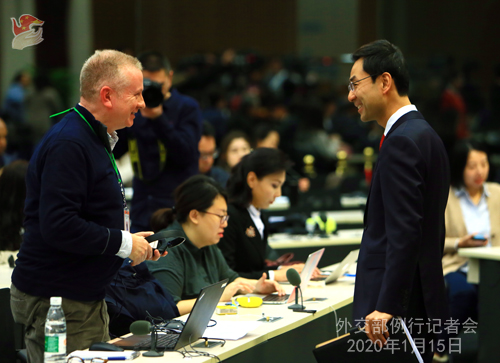 CHINE N° 05 Conférence de presse du 15 janvier 2020 tenue par le porte-parole du Ministère des Affaires étrangères Geng Shuang W020200115649222080581