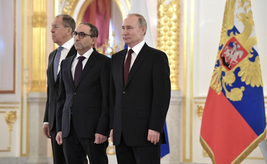 Mohamed Sherif Kourta (People's Democratic Republic of Algeria) presents his letter of credence to Vladimir Putin. N 14 7OhLmIViJDPAhXE6xk6QP94CVWJwx3oJ