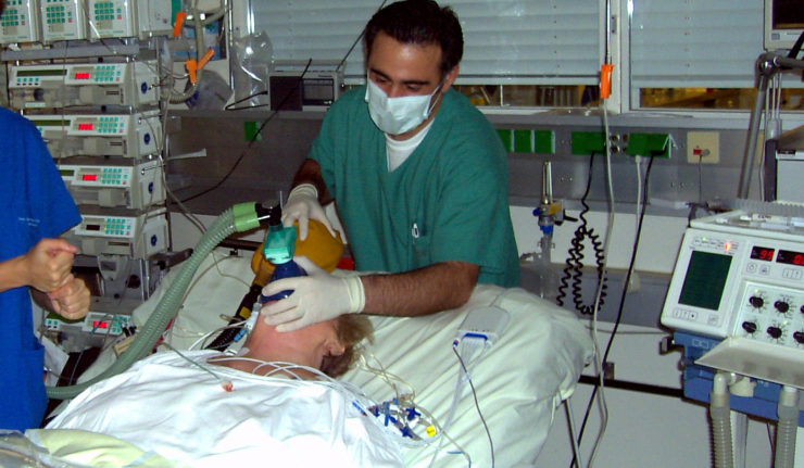 HONGRIE Maskenbeatmung-740x431