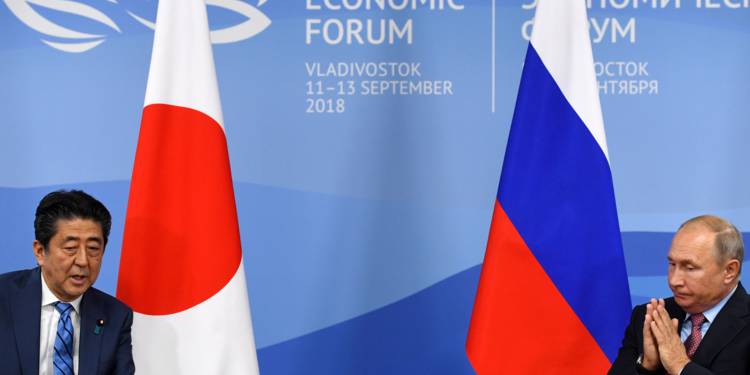 kouriles-abe-rencontre-poutine-a-moscou-pour-des-negociations-pas-faciles-1324360