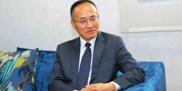 Chen Xiaodong, ministre assistant des Affaires étrangères, chargé des affaires d’Asie de l’Ouest et d’Afrique du Nord, des affaires africaines et des archives. 36917hr_-e1564427241242-592x296-1564430437