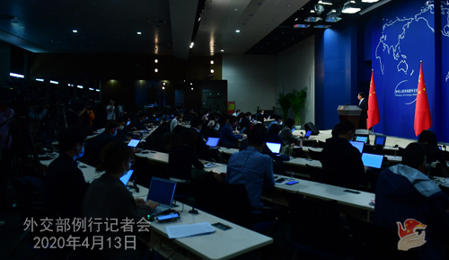CHINE Conférence de presse PH 5 du 13 avril 2020 tenue par le porte-parole du Ministère des Affaires étrangères Zhao Lijian W020200416375929889228