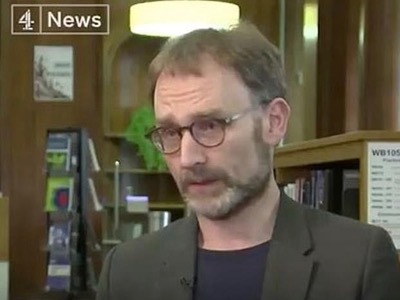 Le professeur Neil Ferguson, grand-prêtre de la gestion libérale des hôpitaux et inventeur du confinement généralisé contre le Covid-19. Voltairenet-org_-_1_1_-496-0b338