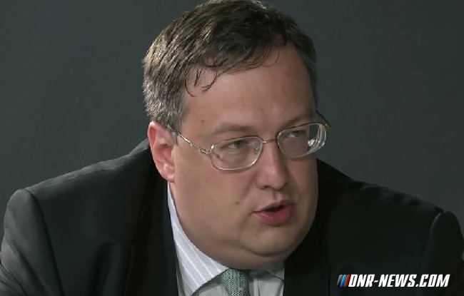 ukraine le vice-ministre de l’intérieur Anton Gerashchenko 1429714870_271f738663cf3b3f123df3aed5083a1f