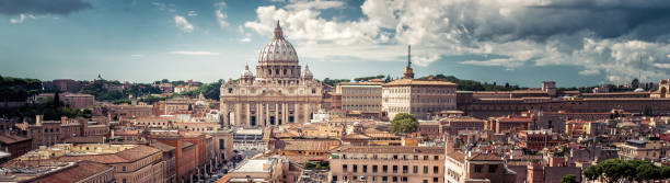 VATICAN istockphoto-1064511928-612x612