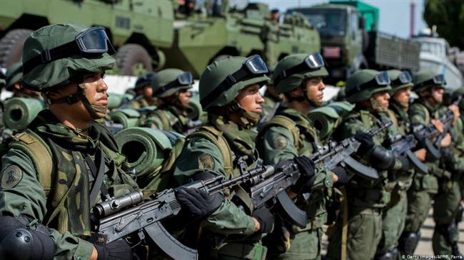 VENEZUELA L'armée vénézuélienne, lors d'une parade militaire. ©AFP e8003666-29d9-4757-a376-a0fa28a0247c
