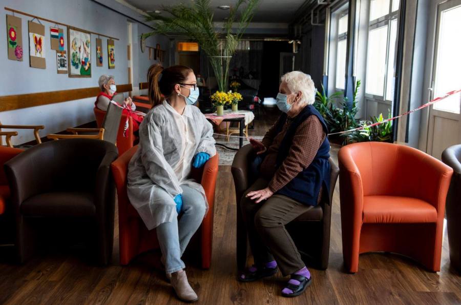 VISEGRADPOST TRAIN 2020.04.22-koronavirus-tajekoztato-oldal-fb