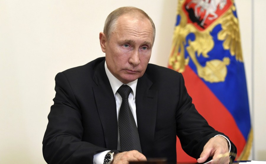 RUSSIE PH1 SUR 3 Lors d'une réunion avec les dirigeants et les représentants du public du Daghestan. lFAhAAxPsxhrlmNQzo0WT8e1vjJZVJkw