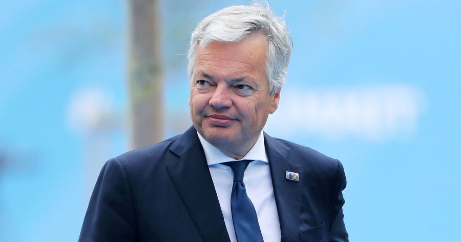 UE Le commissaire européen à la Justice Didier Reynders 5d7e4d3e2400002e2a7b08fe