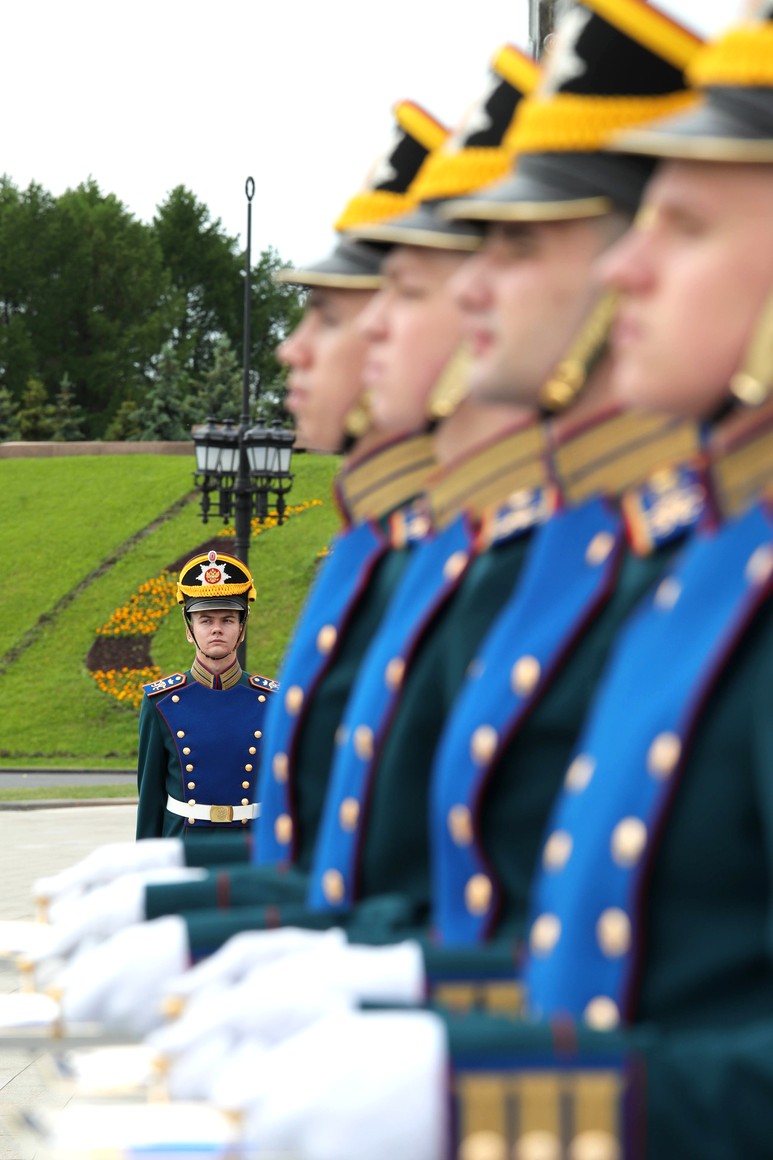 KRELIN 8 SUR 13 Cérémonie de remise des médailles d'or du Héros du travail de la Fédération de Russie. M9LJdKfpeei2AXCRD65OQbJ7rqh0Fnmk