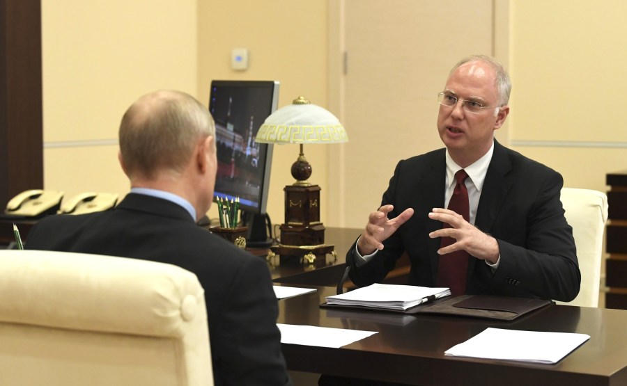 PH 1 SUR 3 Rencontre avec le PDG du Fonds d'investissement direct russe Kirill Dmitriev. eH7pFQ7x2e02ZbFxAiSg3erQnQJcnzC7