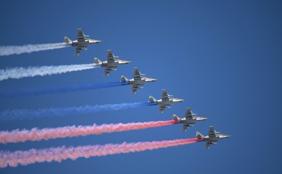 43 SUR 43 RUSSIE ST PETERSBOURG 26.07.2020 FETE DE LA MARINE RUSSE AxpYCo4QkXFakaiA3qZYSBzm1Keop6RA