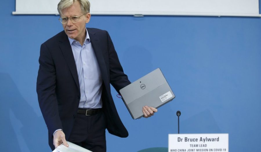 Bruce Aylward,  le chef de la mission d’observation internationale du coronavirus en Chine,   loms-est-e280a8captive-mais-pas-de-la-chine-936x546