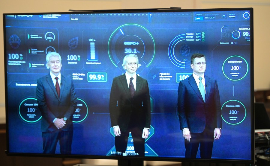 PH 2 Q 4 kremlin 23.07.2020.Ouverture de l'unité combinée de raffinage de pétrole Euro + à la raffinerie de Moscou (par vidéoconférence). f4eBvMRAAXCOyOACudUS130SoyvMuXTH