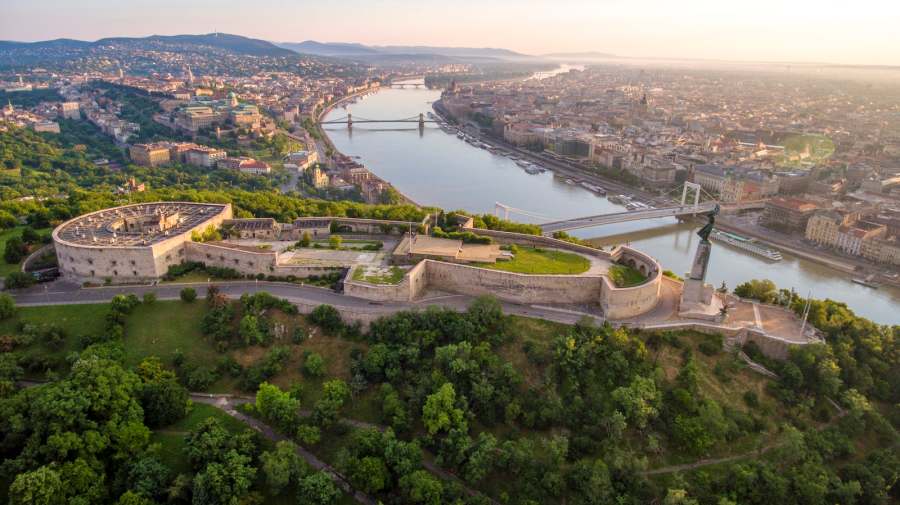 BUDAPEST HONGRIE 607c6b97-cae4-4dbd-95a9-a26f71ea383d-istock-541142150