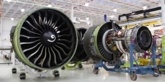 RUSSIE MOTEUR D'AVION PD-35 -97924