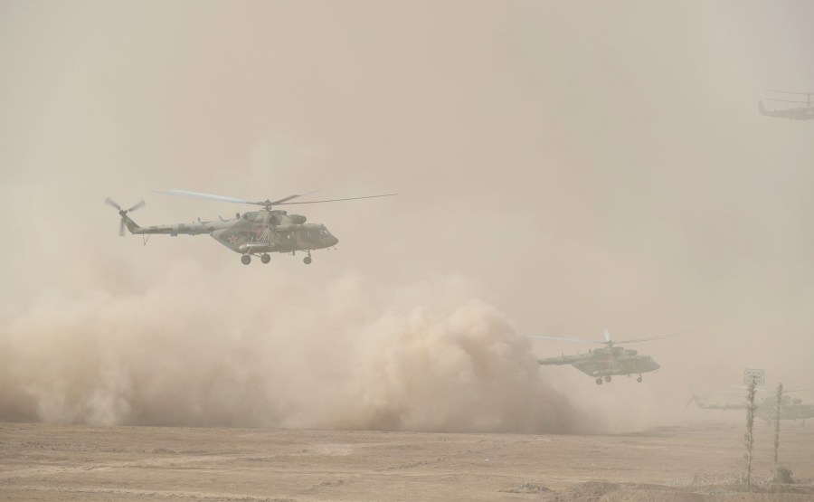 KREMLIN CAUCASE PH 12 X 17 La scène principale de l'exercice de siège stratégique Caucase-2020.