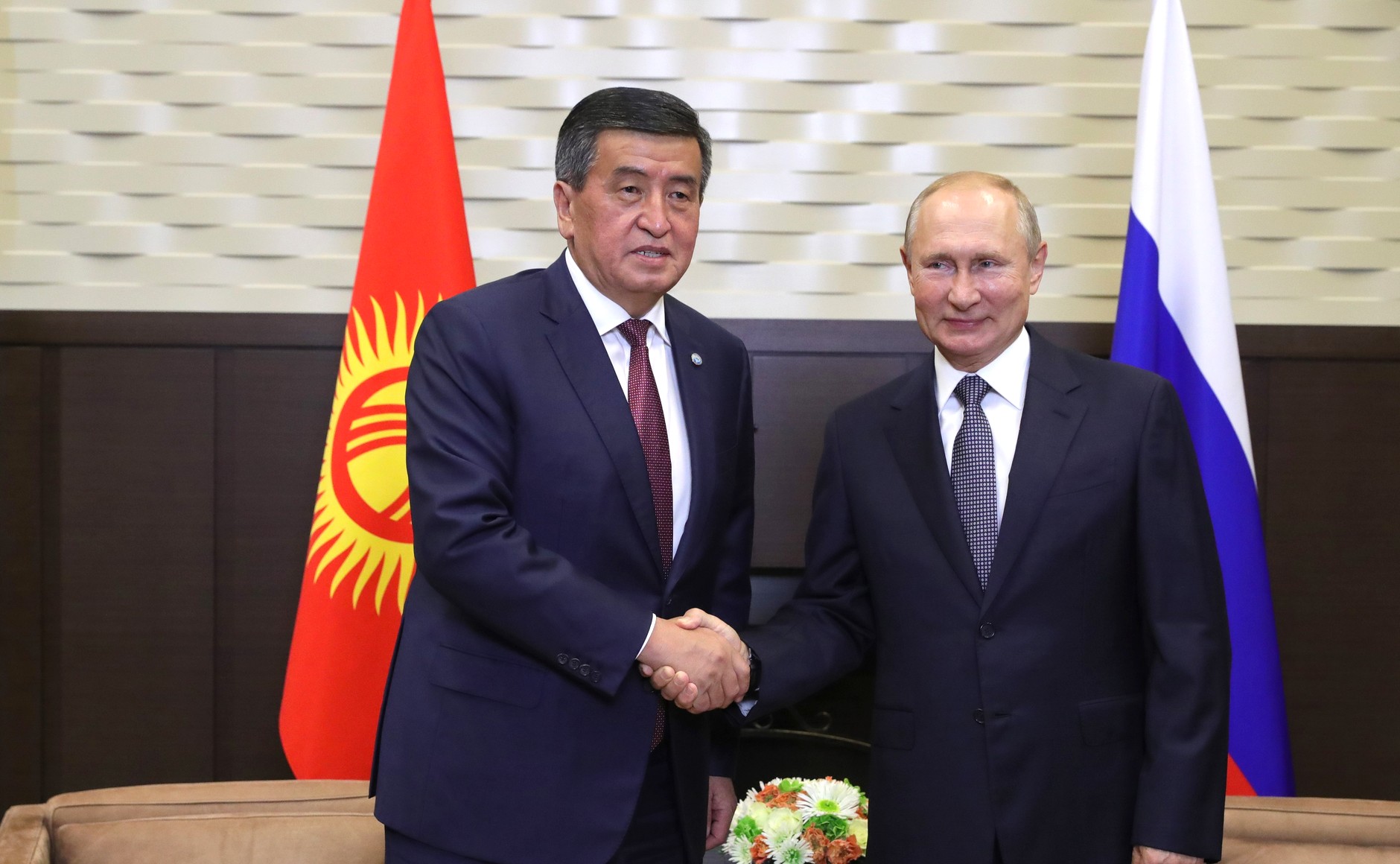 KREMLIN SOCHI PH 3 X 3 DU 28.09.2020 Avec le président de la République kirghize Sooronbay Jeenbekov. Xhqwya5EwaTB0ge2MhIy4s9rUQbWyQAy