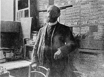 peguy-hussard-noir-dieu-L-1