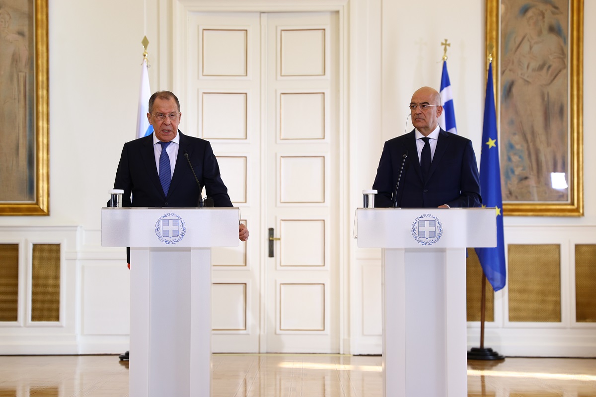 conférence de presse à l'issue de son entretien avec Nikos Dendias, Ministre des Affaires étrangères de la Grèce, Athènes, 26 octobre 2020 – 17 H 26