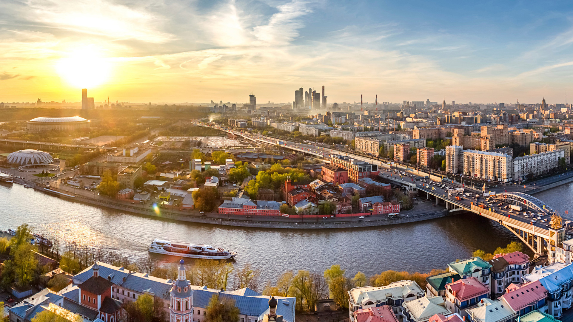 downtown_moscow_russia_panorama-HD