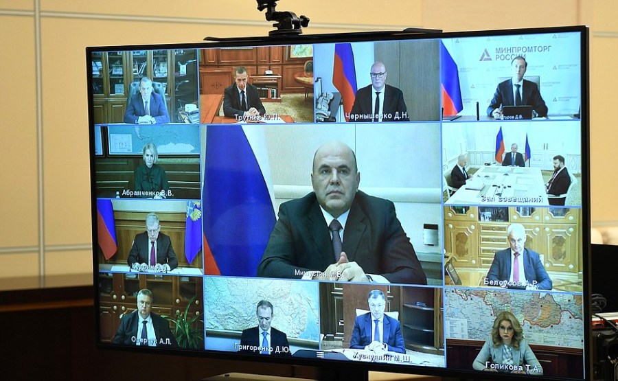 GOUV. KREMLIN PH 3 XX 4 Rencontre avec les membres du gouvernement - 28 octobre 2020