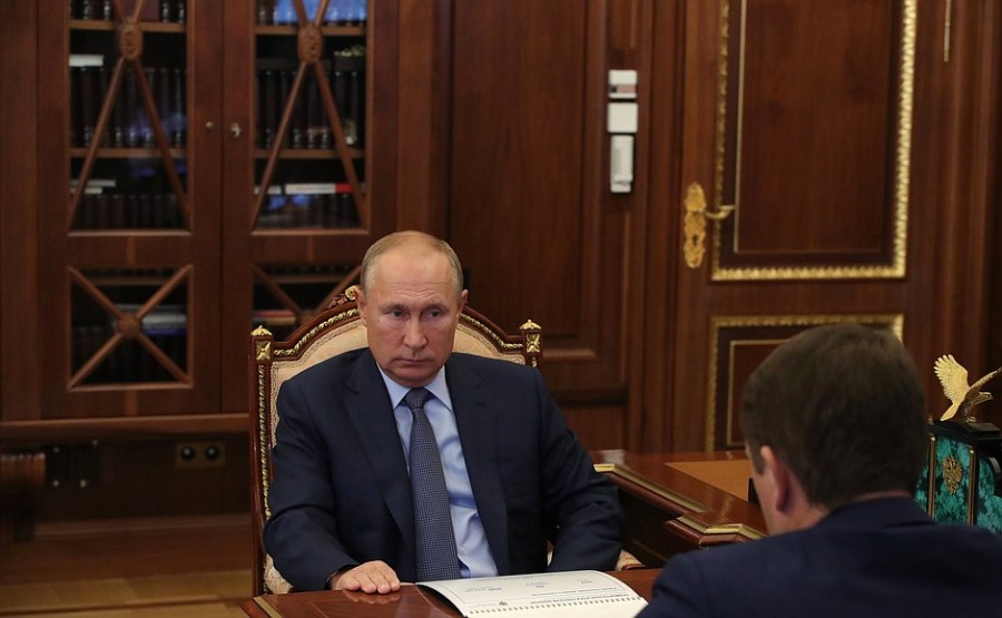 KREMLIN 19.10.2020 PH 3 X 4 Rencontre avec le chef de l'Agence fédérale des pêches Ilya Chestakov - 19 octobre 2020