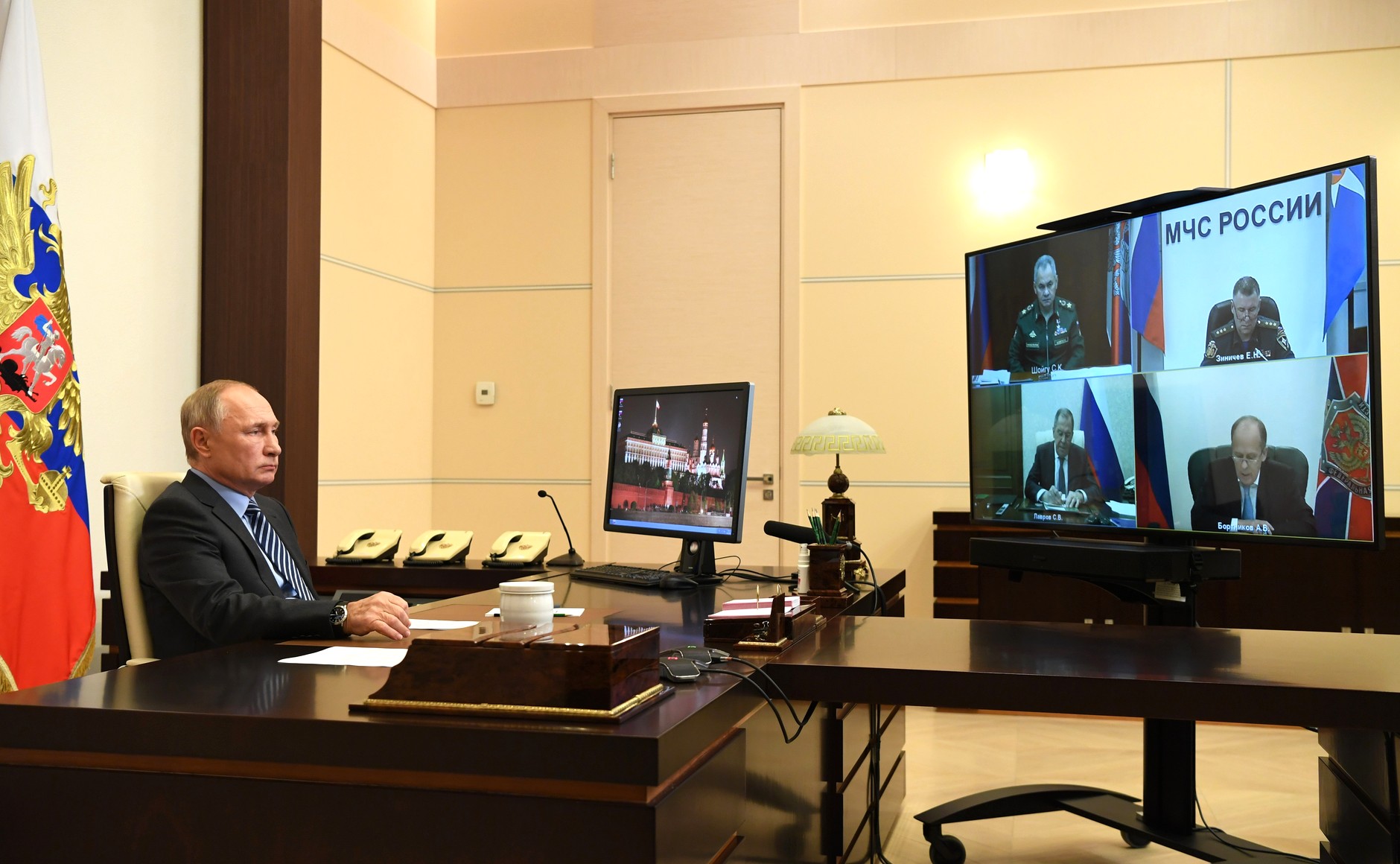 KREMLIN H.K. PH 3 SUR 3 DU 13.11.2020. Réunion sur la résolution des problèmes humanitaires au Haut-Karabakh - 13.11.2020