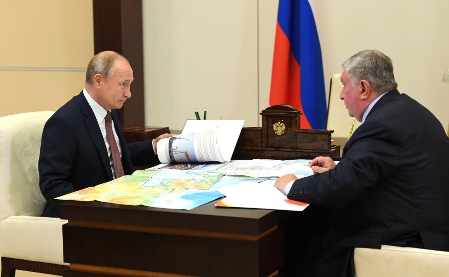 KREMLIN ROSNEFT 1 PH DU 23.11.2020 Rencontre avec Igor Sechin, PDG de Rosneft - 25 novembre 2020 - 15H