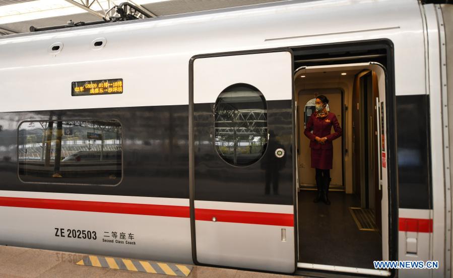 En Chine, 3 quelques TGV ont mis en place un service pilote de « wagons silencieux » pour les passagers souhaitant opter pour une expérience de voyage calme et silencieuse.