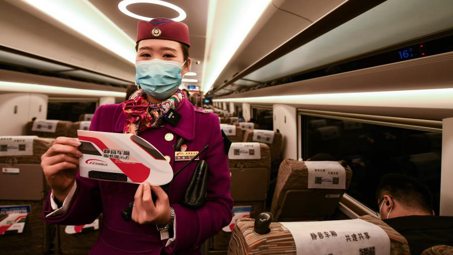 En Chine 4, quelques TGV ont mis en place un service pilote de « wagons silencieux » pour les passagers souhaitant opter pour une expérience de voyage calme et silencieuse.