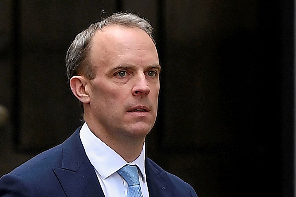 i Dominic Raab chef de la diplomatie britanique