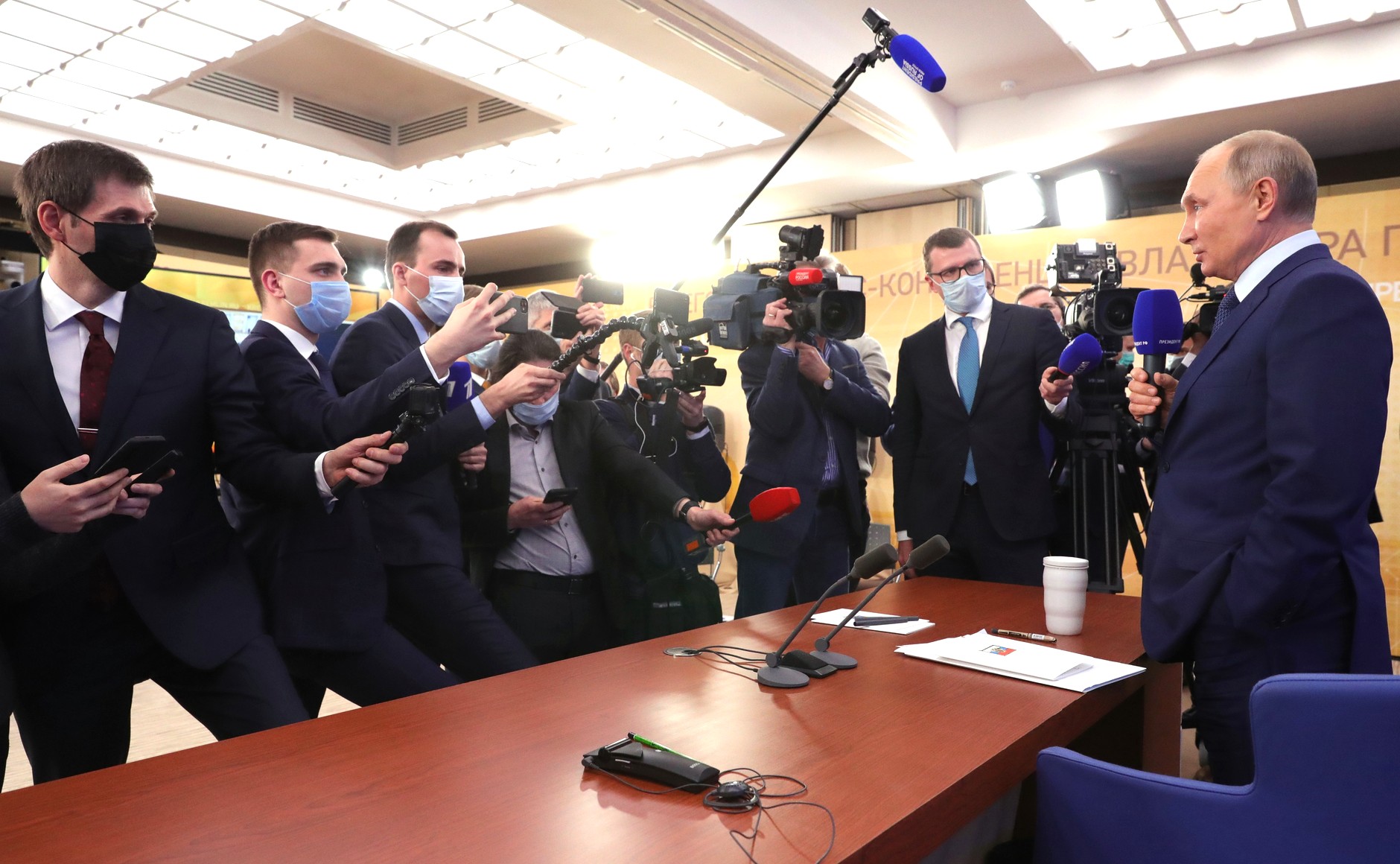 RUSSIE 17.12.2020.CONFERENCE 64 XX 66 Avant le début de la conférence de presse annuelle de Vladimir Poutine.