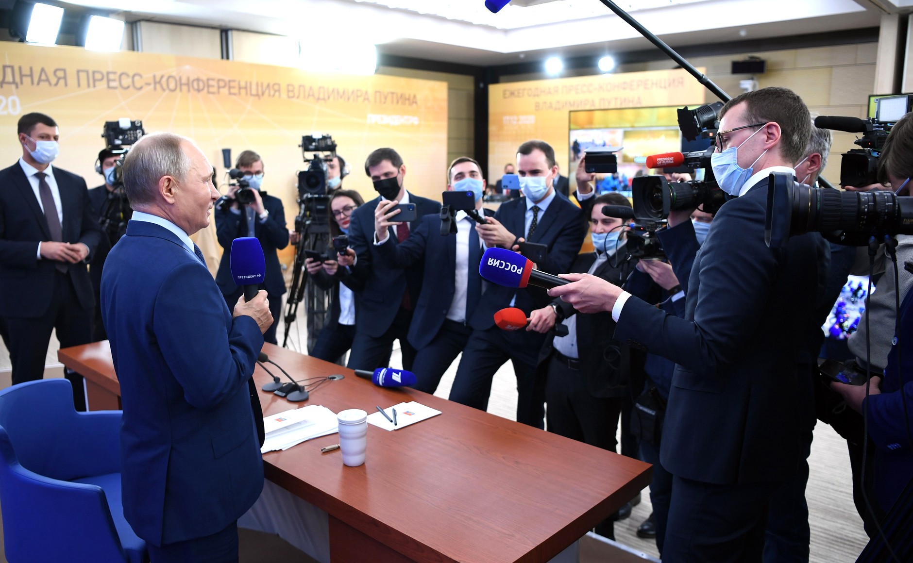 RUSSIE 17.12.2020.CONFERENCE 65 XX 66 Avant le début de la conférence de presse annuelle de Vladimir Poutine.