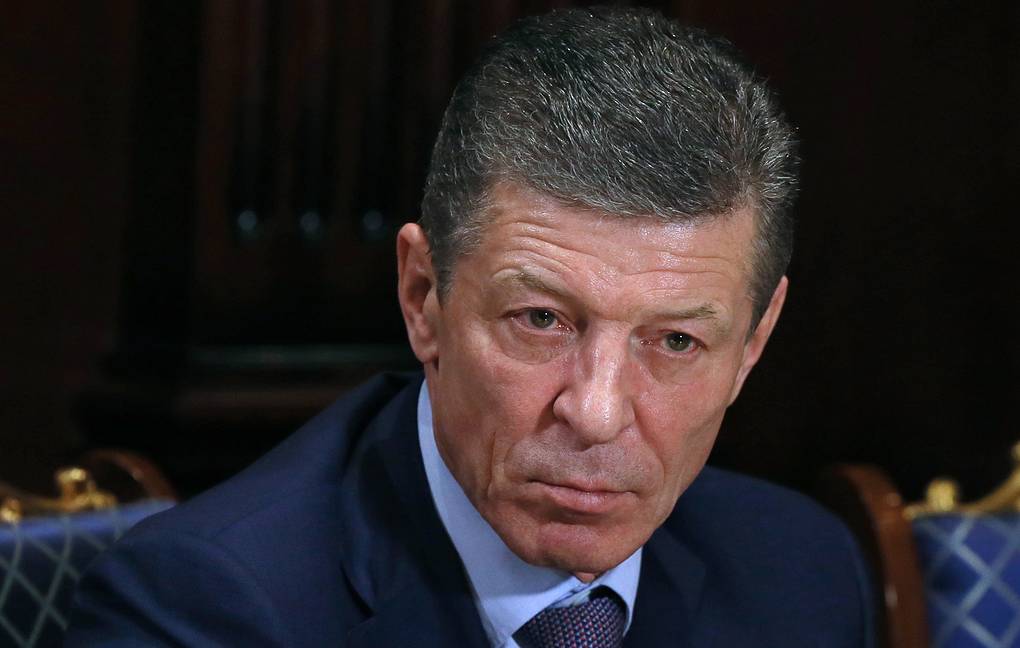 Russia's PM Dmitry Medvedev meets with his deputies