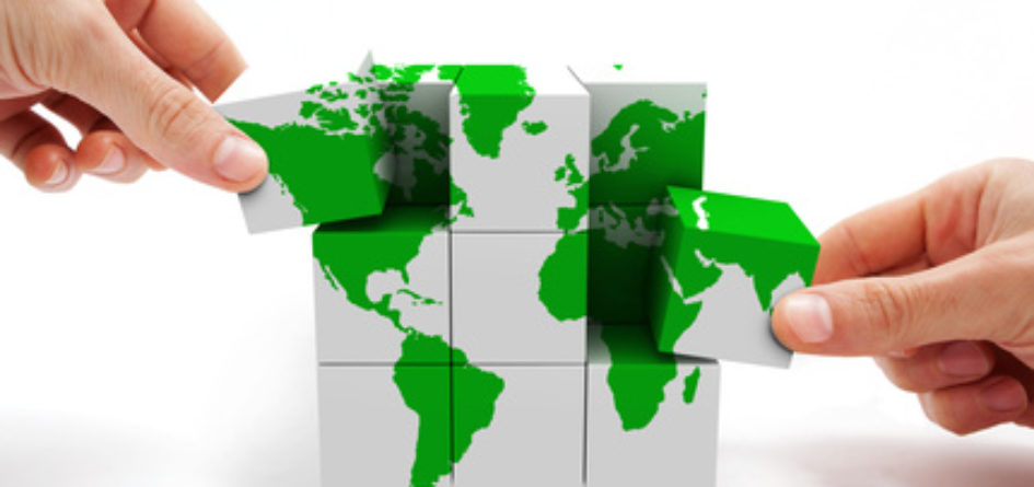 imagen conceptual con puzzle 3d y mapa del mundo