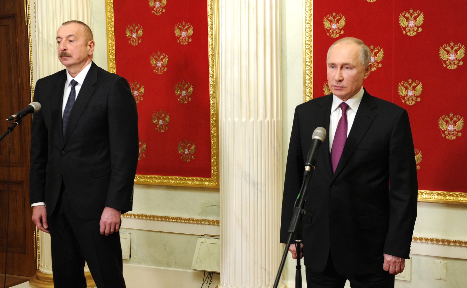 PH 2 SUR 5 Communiqués de presse à l'issue des entretiens avec le président azerbaïdjanais Ilham Aliyev et le Premier ministre arménien Nikol Pashinyan - 11 janvier 2021 – 17H50