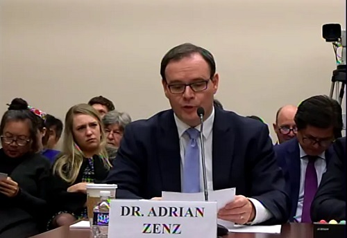 l'auteur du rapport Adrian Zenz