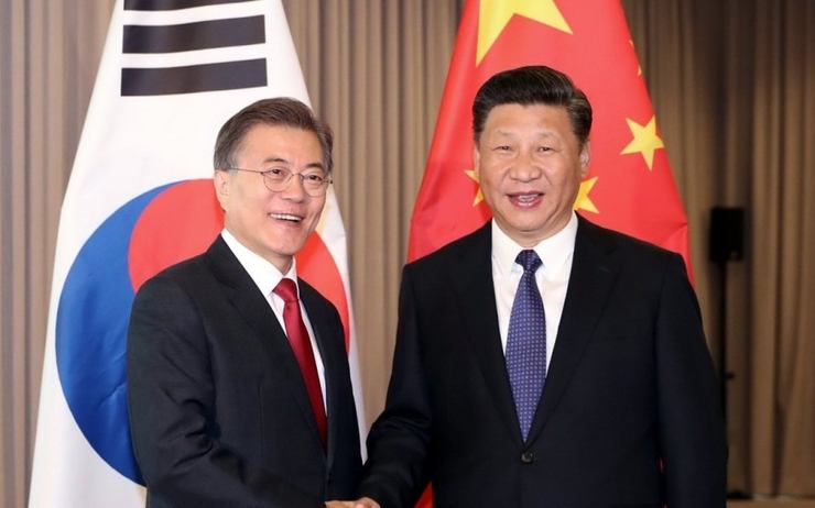 Le président coréen Moon Jae-In et le président chinois Xi Jinping