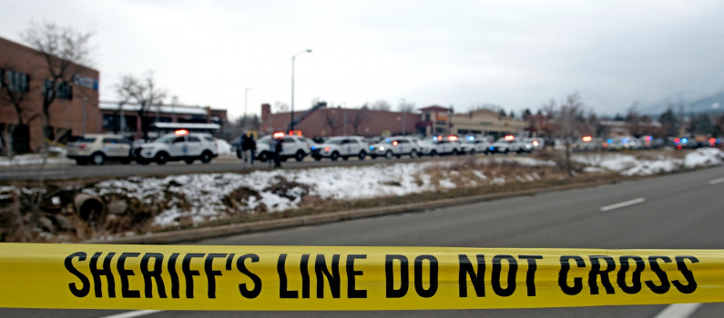 1398315-une-fusillade-a-eclatee-dans-un-supermarche-du-colorado-lundi-22-mars-2021