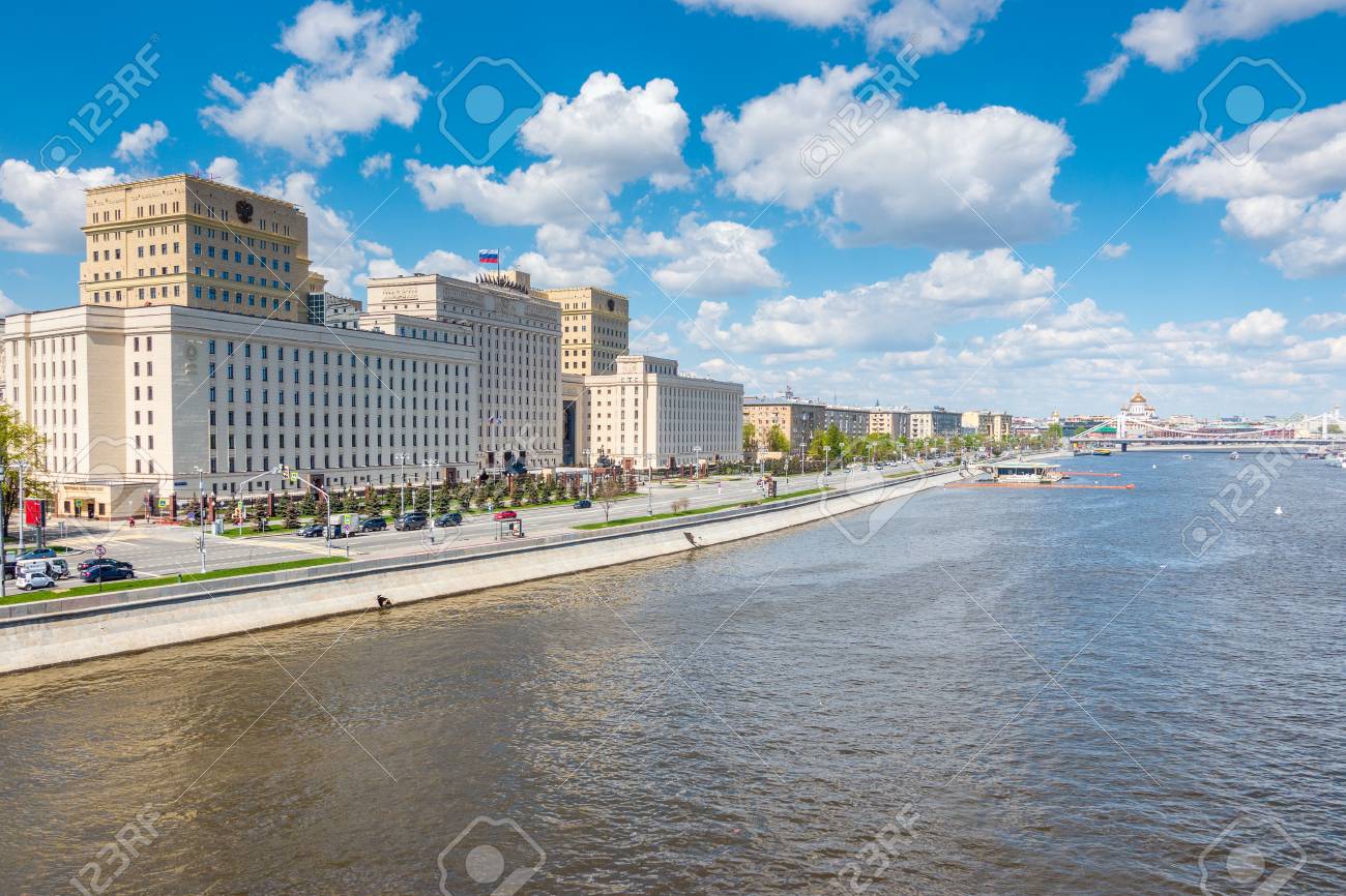 Ministry of Defense of the Russian Federation on Frunze Embankment in Moscow
