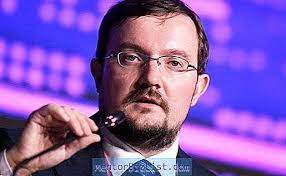 Alexey Repik Président du Conseil des affaires russo-japonais; Président, Delovaya Rossiya (Business Russia); Président du Conseil d'Administration, Groupe R-Pharm 5