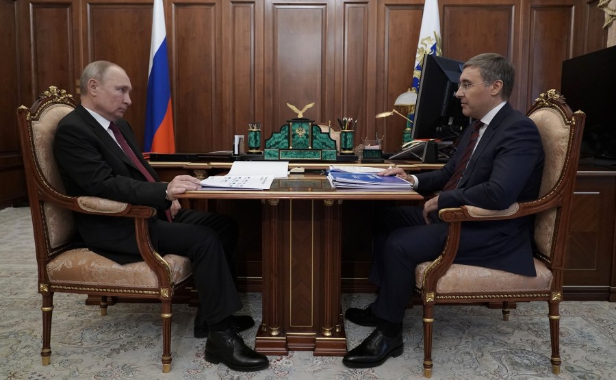 FALKOV RU 1 XX 5 Rencontre avec le ministre des Sciences et de l'Enseignement supérieur Valery Falkov 9 mars 2021